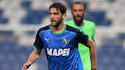 Juventus might not be able to afford both Manuel Locatelli & Miralem Pjanic