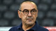 Maurizio Sarri fait grise mine après la défaite concédée sur la pelouse de Cagliari
