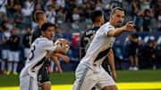 Une volée lointaine de Zlatan Ibrahimovic avec le Los Angeles Galaxy a été désigné plus beau but de l'histoire de la MLS