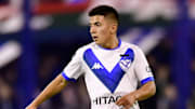 Thiago Almada est considéré comme le nouveau prodige du football argentin. 