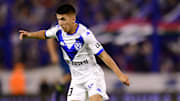 Thiago Almada contre Boca Juniors.