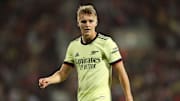 Odegaard chega para ser o pensador de um Arsenal em frangalhos