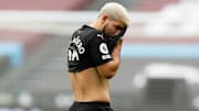 Bietet Manchester City Agüero einen neuen Vertrag an?