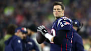 Tom Brady's free agent market doesn't appear to be strong.