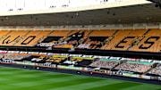 Los aficionados del Wolverhampton Wanderers realizaron un mosaico en honor a Raúl Jiménez tras su lesión