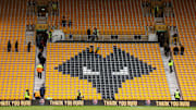 Wolverhampton Wanderers v Manchester United - Premier League