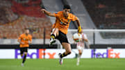 Raúl Jiménez con los Wolves