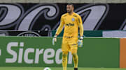 Weverton esteve em campo com a Seleção na terça
