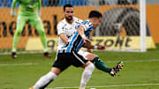 Luan foi expulso no início do segundo tempo