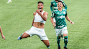 Gabriel Menino comemora gol do título do Palmeiras.