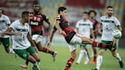 Goiás e Flamengo se enfrentam pela 30ª rodada do Campeonato Brasileiro. 