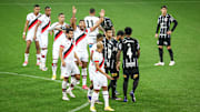 Corinthians e Atlético-GO irão se enfrentar na terceira fase da Copa do Brasil. 