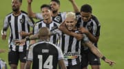 Botafogo ainda não desistiu de renovar com Rafael Navarro. Clube espera dobrar investimento no futebol em 2022. 