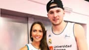 Luka junto a su madre