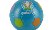 Un ballon aux couleurs de l'Euro 2020.
