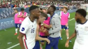 Gio Reyna hit in the head by a projectile during USA-Mexico match