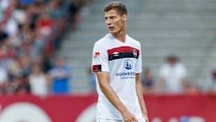 Seit 2007 spielt Patrick Erras für den ​1. FC Nürnberg, nach insgesamt 13 Jahren könnten sich die Wege trennen. Die Zeichen stehen auf Abschied, wie...