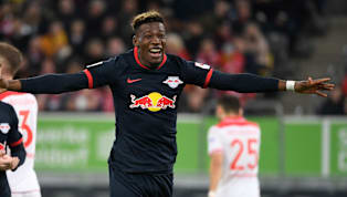 Wie in jedem Jahr steht für FIFA das Team der Saison an. Aus unterschiedlichsten Ligen werden die besten Spieler der aktuellen Spielzeit mit Sonderkarten...