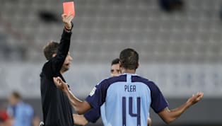 Borussia Mönchengladbach hat beim SC Freiburg verloren - wieder einmal. Neben der 0:1-Niederlage kassierten die Fohlen zwei Platzverweise: Alassane Plea flog...