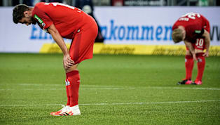 Der Sturmlauf des 1. FC Köln hat ein jähes Ende gefunden. Seit vier Spielen ist der Effzeh ohne Sieg. Dabei hat sich in der Mannschaft nichts getan, viel eher...