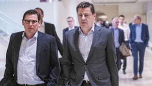 Die DFL steht in ihrem Bestreben, den Spielbetrieb der ​Bundesliga wiederaufzunehmen, vor einer großen Hürde. Die Politik entscheidet über Fortsetzung oder...