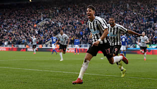 rers Ayoze Perez has challenged himself to "make history" and break into Newcastle's all-time top ten goalscorers list after netting a decisive brace in his...