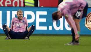 ​Seit dem 11. Spieltag ist der ​HSV gefühlt in der Krise. Damals schlugen die Rothosen den ​VfB Stuttgart etwas zu hoch mit 6:2 - und haben seitdem nur noch...