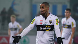 ​Sidney Sam hat bei einigen ​Bundesliga-Vereinen gespielt, doch so richtig konstant und regelmäßig überzeugen konnte er schlussendlich nicht. Nach rund zwölf...