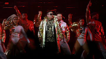 Daddy Yankee durante concierto en Puerto Rico con Anuel AA.