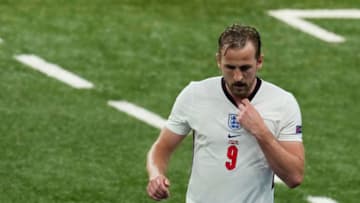 England's forward Harry Kane walks off the pitch after being substituted by England's forward Marcus Rashford during the UEFA EURO 2020 Group D football match between England and Scotland at Wembley Stadium in London on June 18, 2021. (Photo by Matt Dunham / POOL / AFP) (Photo by MATT DUNHAM/POOL/AFP via Getty Images)
