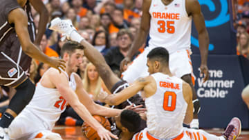 Syracuse basketball (Photo by Brett Carlsen/Getty Images)