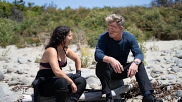 Forestier Peninsula, Tasmania - Gordon Ramsay (R), with symbolic lines painted on his face during a traditional Welcome to Country ceremony, discusses the bounty of fresh seafood in Tasmania with diver and chef Analiese Gregory. (National Geographic/Justin Mandel)