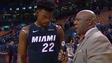 Jimmy Butler durante una entrevista post partido de NBA entre Miami Heat y Toronto Raptors