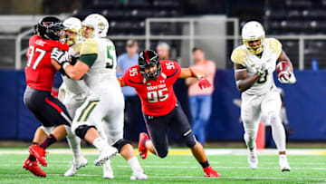 ARLINGTON, TX - NOVEMBER 25: Ishmael Zamora