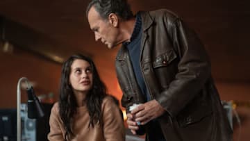 THE SNOW GIRL (LA CHICA DE NIEVE) (L to R) MILENA SMITH as MIREN, JOSE CORONADO as EDUARDO in EPISODE UNKNOWN of LA CHICA DE LA NIEVE. Cr. NIETE/NETFLIX © 2022