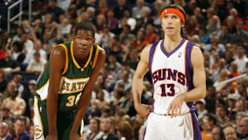 PHOENIX - JANUARY 3: Kevin Durant