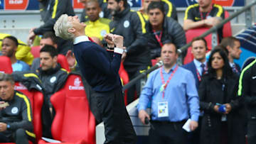 LONDON, ENGLAND - APRIL 23: Arsene Wenger manager of Arsenal celebrates at the end of the Emirates FA Cup semi-final match between Arsenal and Manchester City at Wembley Stadium on April 23, 2017 in London, England. (Photo by Catherine Ivill - AMA/Getty Images)