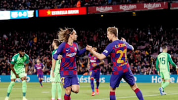 BARCELONA, SPAIN - JANUARY 30: Antoine Griezmann of FC Barcelona celebrates 1-0 with Frenkie de Jong of FC Barcelona during the Spanish Copa del Rey match between FC Barcelona v Leganes at the Camp Nou on January 30, 2020 in Barcelona Spain (Photo by Jeroen Meuwsen/Soccrates/Getty Images)