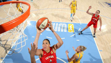 CHICAGO, IL - AUGUST 18: Liz Cambage #8 of the Las Vegas Aces goes to the basket against the Chicago Sky on August 18, 2019 at Wintrust Arena in Chicago, Illinois. NOTE TO USER: User expressly acknowledges and agrees that, by downloading and/or using this photograph, user is consenting to the terms and conditions of the Getty Images License Agreement. Mandatory Copyright Notice: Copyright 2019 NBAE (Photo by Gary Dineen/NBAE via Getty Images)