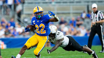 PITTSBURGH, PA - SEPTEMBER 21: Pittsburgh Panthers running back Vincent Davis (22) runs with the ball during the College football game between the UCF Knights and the Pittsburgh Panthers on September 21, 2019 at Heinz Field in Pittsburgh, PA. (Photo by Mark Alberti/Icon Sportswire via Getty Images)