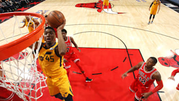 CHICAGO, IL - DECEMBER 13: Donovan Mitchell #45 of the Utah Jazz dunks against the Chicago Bulls on December 13, 2017 at the United Center in Chicago, Illinois. Copyright 2017 NBAE (Photo by Gary Dineen/NBAE via Getty Images)