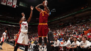 MIAMI, FL - APRIL 10: JR Smith #5 of the Cleveland Cavaliers shoots the ball against the Miami Heat on April 10, 2017 at AmericanAirlines Arena in Miami, Florida. NOTE TO USER: User expressly acknowledges and agrees that, by downloading and or using this Photograph, user is consenting to the terms and conditions of the Getty Images License Agreement. Mandatory Copyright Notice: Copyright 2017 NBAE (Photo by Issac Baldizon/NBAE via Getty Images)