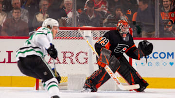 PHILADELPHIA, PA - OCTOBER 19: Carter Hart #79 of the Philadelphia Flyers in action against Roope Hintz #24 of the Dallas Stars at the Wells Fargo Center on October 19, 2019 in Philadelphia, Pennsylvania. The Stars defeated the Flyers 4-1. (Photo by Mitchell Leff/Getty Images)