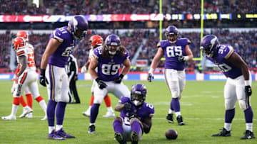 LONDON, ENGLAND - OCTOBER 29: Jerick McKinnon of Minisota Vikings celebrates with team mates after scoring a touchdown during the NFL International Series match between Minnesota Vikings and Cleveland Browns at Twickenham Stadium on October 29, 2017 in London, England. (Photo by Alex Pantling/Getty Images)