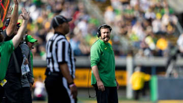 Auburn footballOct 29, 2022; Berkeley, California, USA; Oregon head coach Dan Lanning watches the bench during the third quarter of the same against The California Golden Bears at FTX Field at California Memorial Stadium. Mandatory Credit: John Hefti-USA TODAY Sports