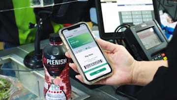 7-Eleven Contactless payment method,, 7-Eleven Wallet, photo provided by 7-Eleven