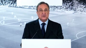 MADRID, SPAIN - JANUARY 04: Real Madrid CF president Florentino Perez gives a speech as he comunicates the dismissal of Rafael benitez and announces Zinedine Zidane as new Real Madrid head coach at Santiago Bernabeu Stadium on January 4, 2016 in Madrid, Spain. (Photo by Gonzalo Arroyo Moreno/Getty Images)