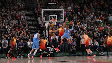 SALT LAKE CITY, UT - MARCH 17: De'Aaron Fox #5 of the Sacramento Kings goes to the basket against the Utah Jazz on March 17, 2018 at vivint.SmartHome Arena in Salt Lake City, Utah. NOTE TO USER: User expressly acknowledges and agrees that, by downloading and or using this Photograph, User is consenting to the terms and conditions of the Getty Images License Agreement. Mandatory Copyright Notice: Copyright 2018 NBAE (Photo by Garrett Ellwood/NBAE via Getty Images)