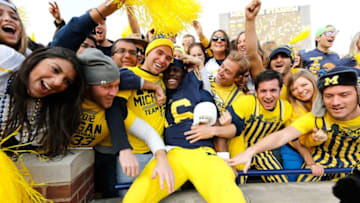 ANN ARBOR, MI - NOVEMBER 17: Denard Robinson