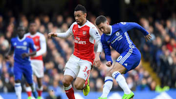 LONDON, ENGLAND - FEBRUARY 04: Eden Hazard of Chelsea battles for the ball with Francis Coquelin of Arsenal during the Premier League match between Chelsea and Arsenal at Stamford Bridge on February 4, 2017 in London, England. (Photo by Mike Hewitt/Getty Images)